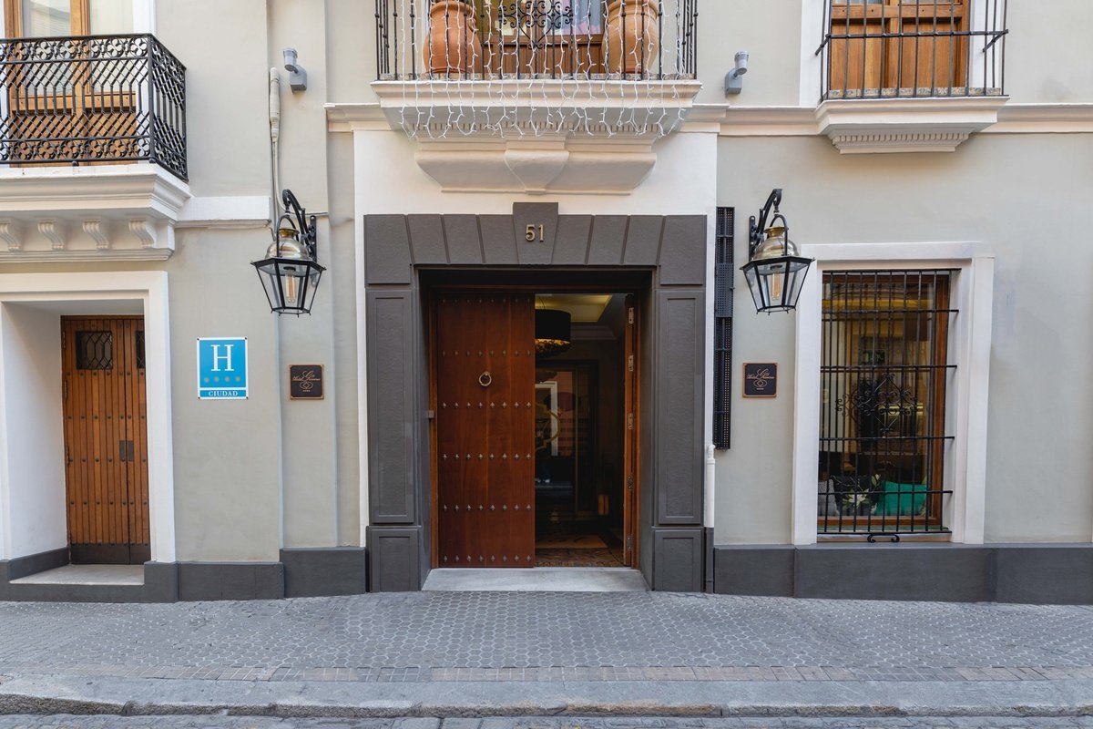 The historical spell of a palace house Gravina 51 Hotel Sevilla